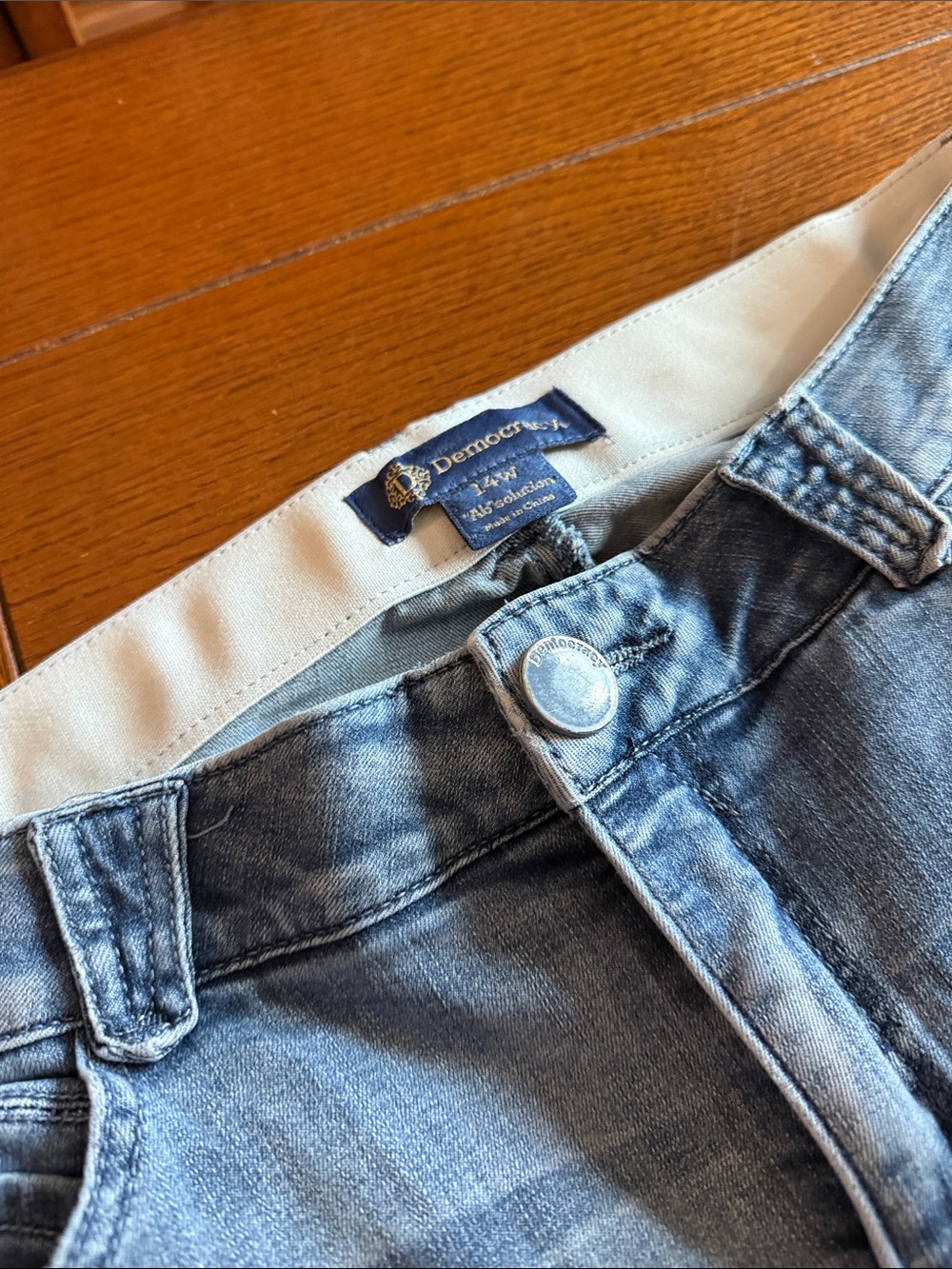 Democracy Light Blue Frayed Hem Ankle Jeans - Picture 6 of 7